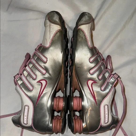 Nike Shox Women's Pink and Silver Athletic Shoes - Picture 10 of 12